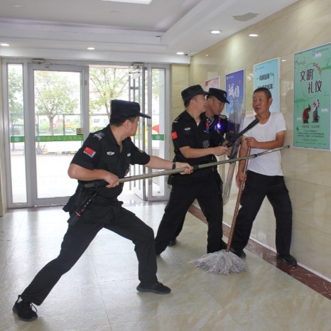 校园应急防暴演练